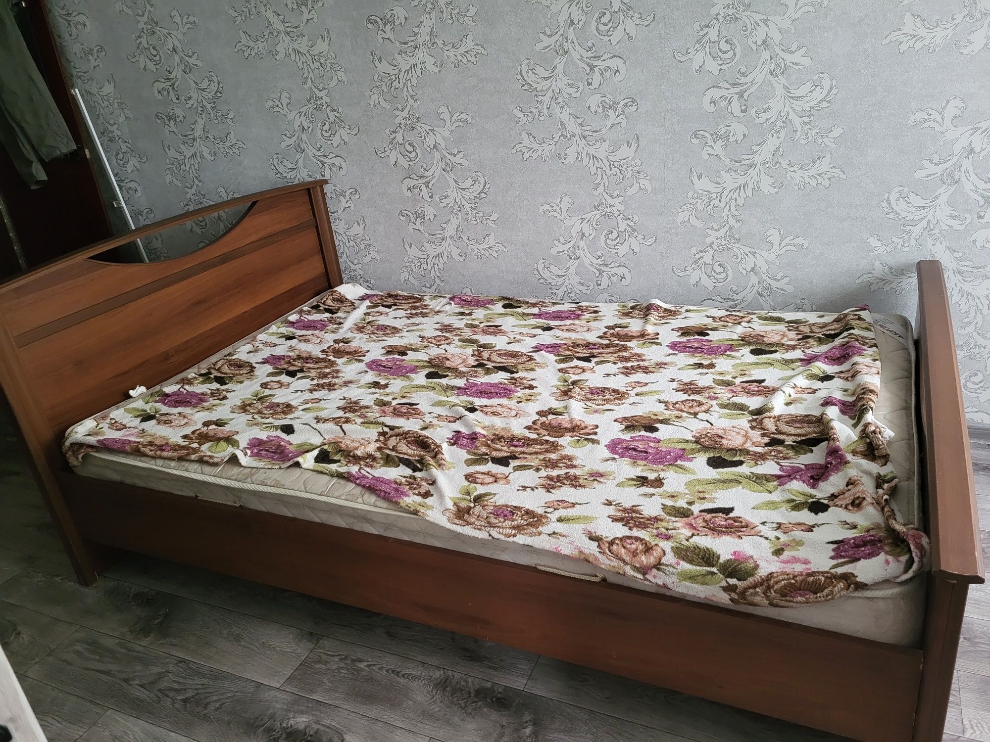 кровать 2 спальная