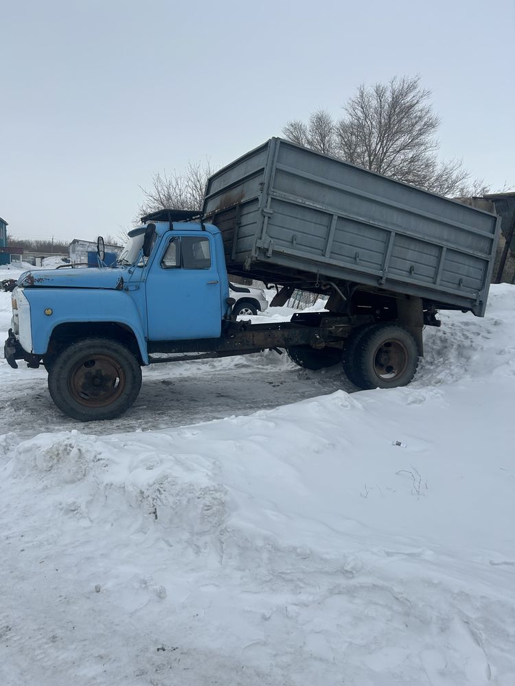 ГАЗ 53 в хорошем состоянии.