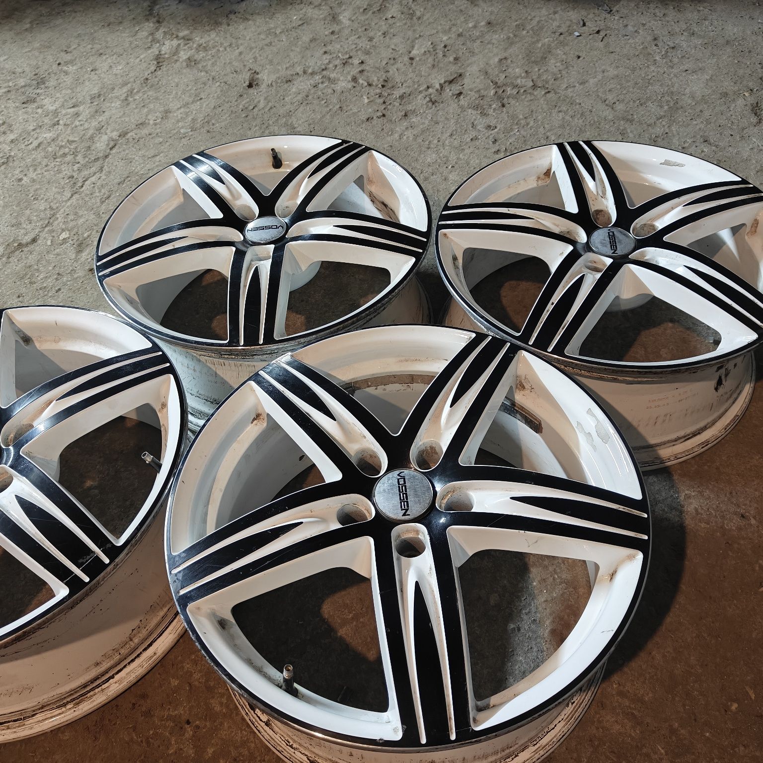 R17 PCD 5 *114,3 Комплект легкосплавных дисков