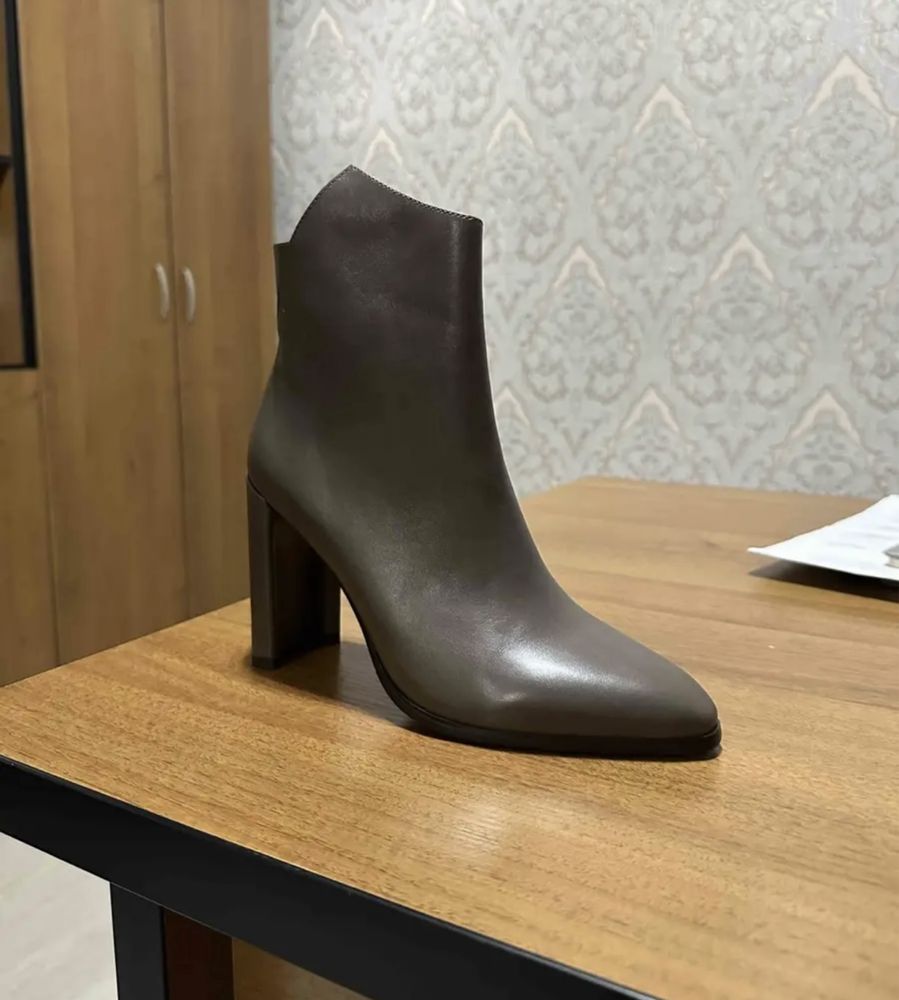 Продам новую обувь