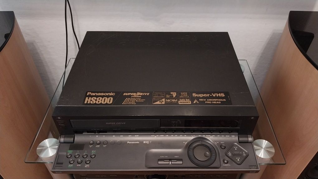Panasonic NV-HS800 Hi-Fi Steteo S-VHS видеомагнитофон