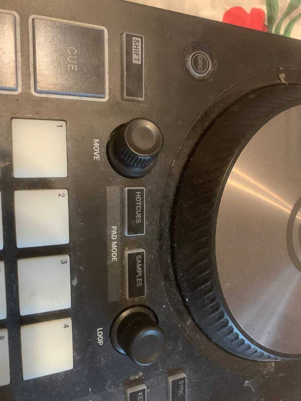NI Traktor S2 Dj Controller на запчасти / требует ремонта
