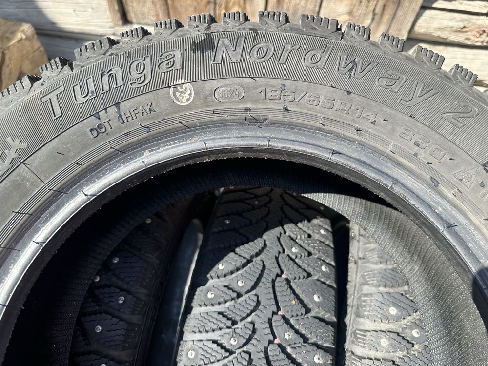 Продам зимние шины 185/65 R14.