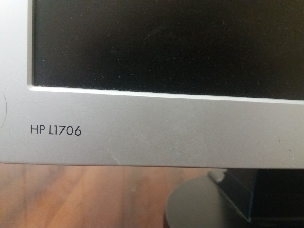 Монитор НР L1706