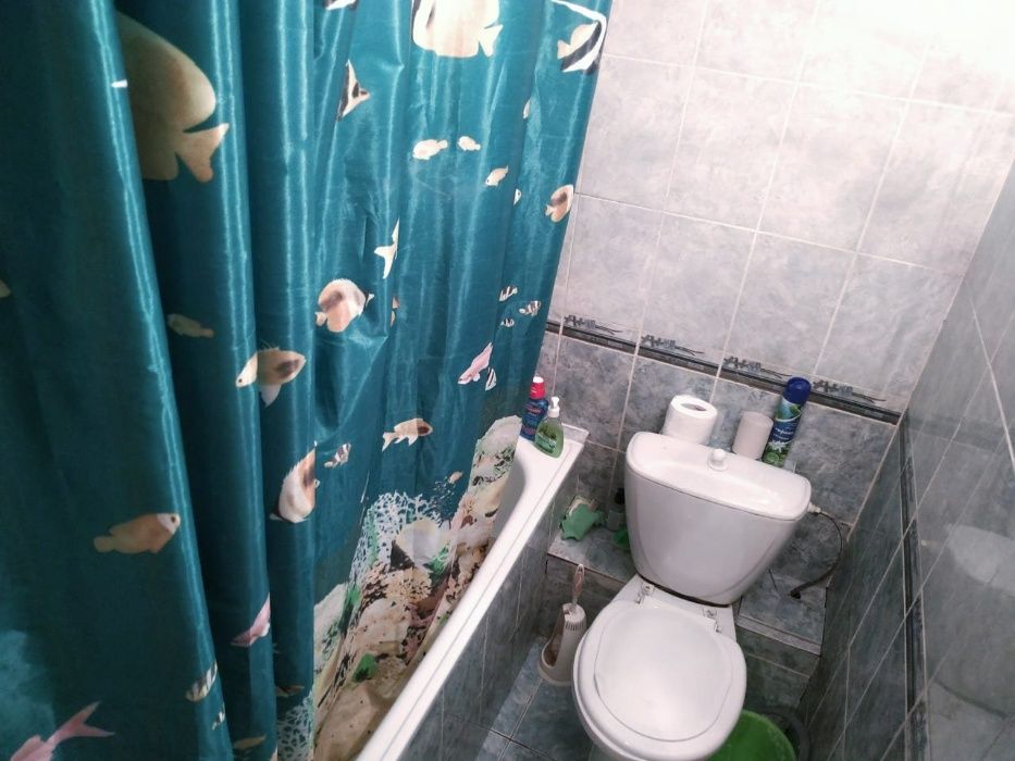 Аренда квартиры посуточно, 4-й мкр, 1-й дом.