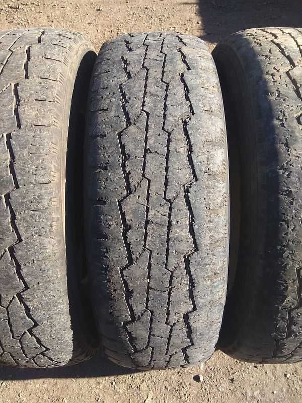 Шины 245/75 R17 - "Nokian Rotiiva AT" (Финляндия), летние.