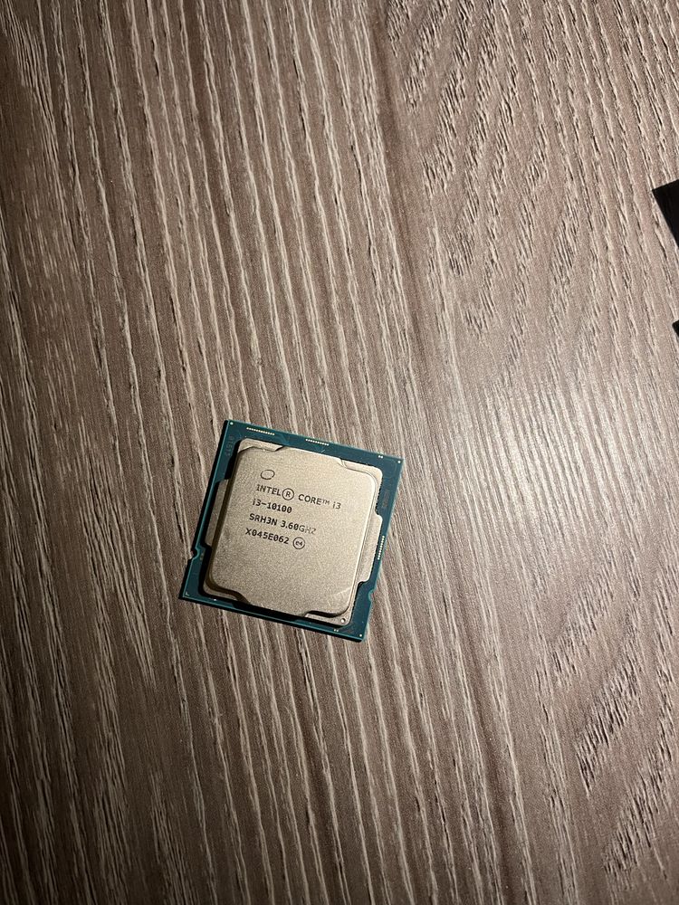 Intel I3-10100 процессор