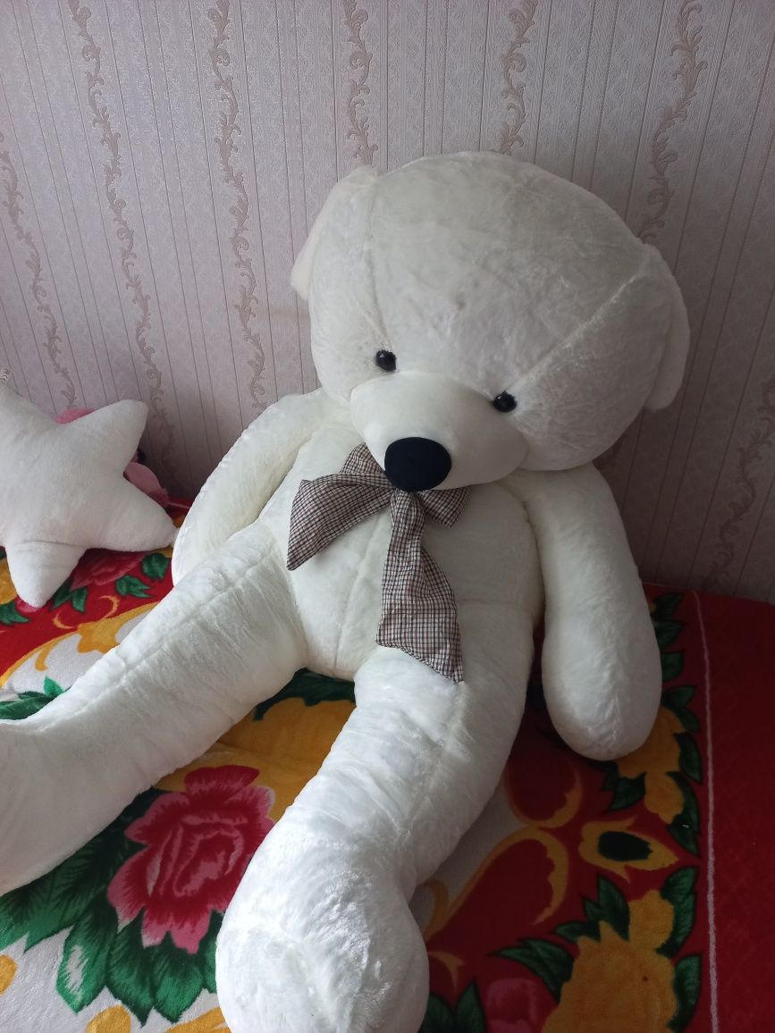 Продам плюшевого мишку