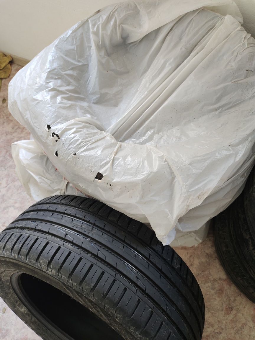 Продам шины nokian, размер 235/55/R17