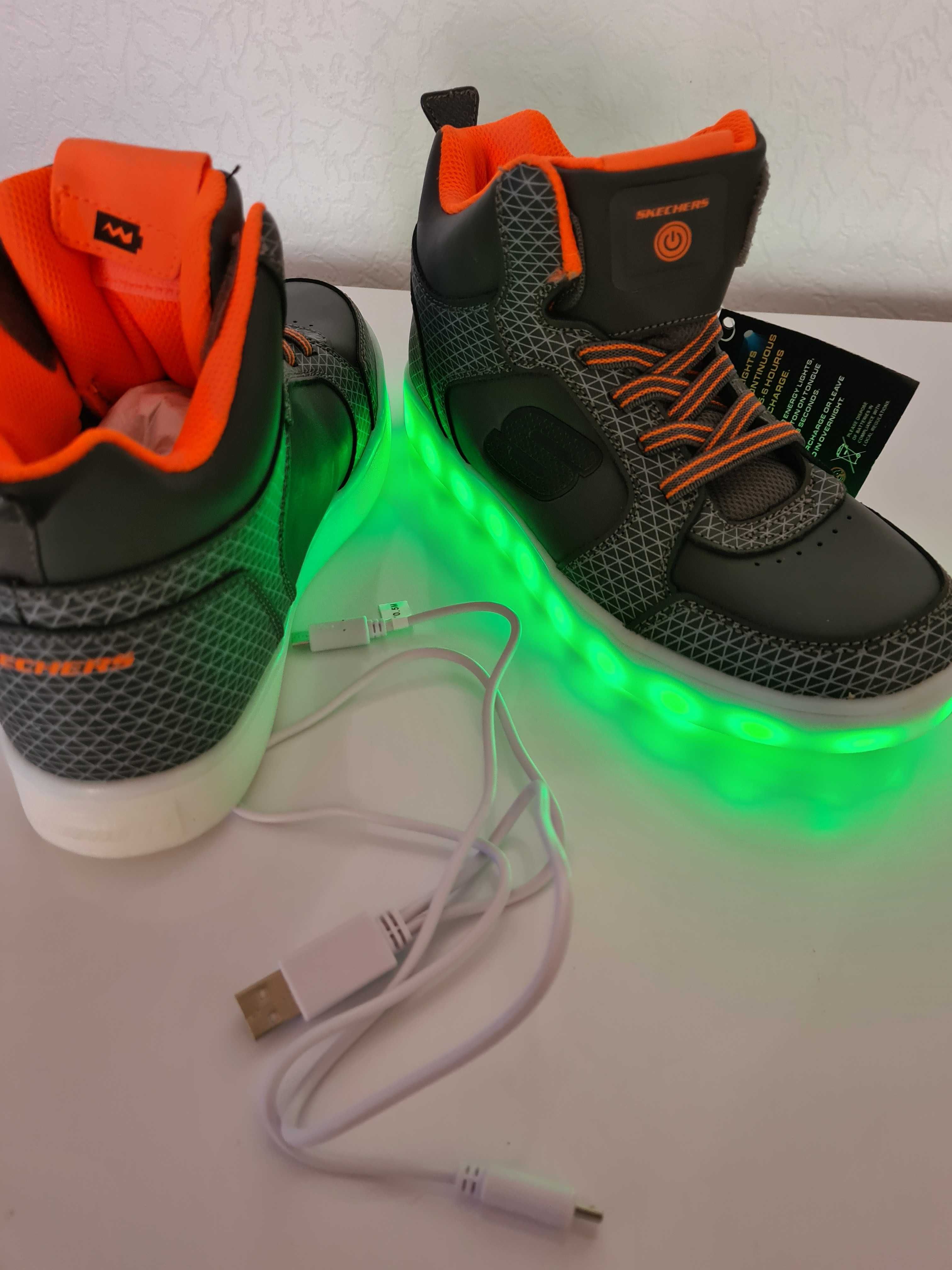 кроссовки Skechers  37р-р