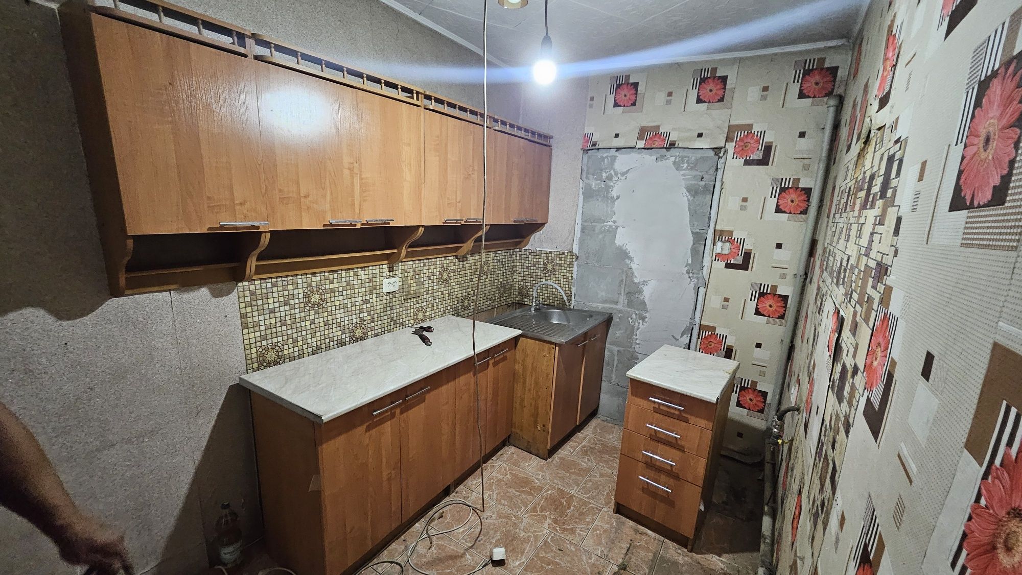 Продаю кухню комплект