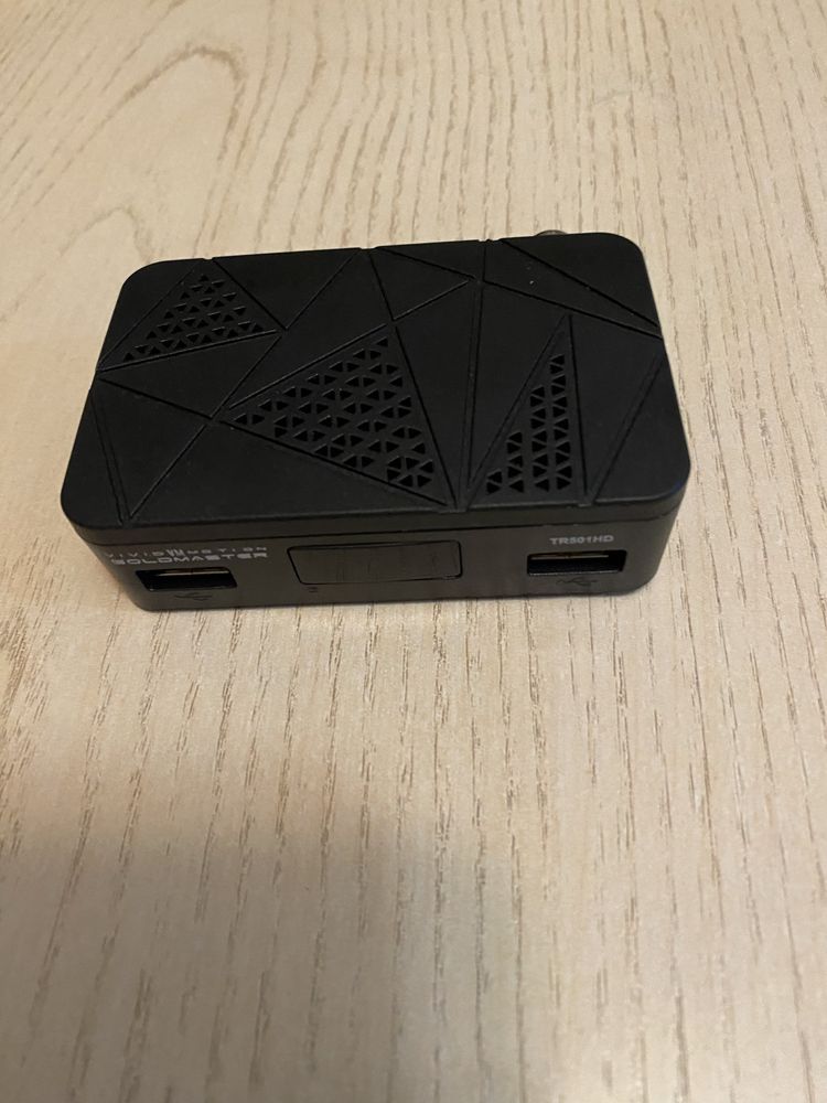 Продам цивровой ресивер  Goldmaster TR-501HD