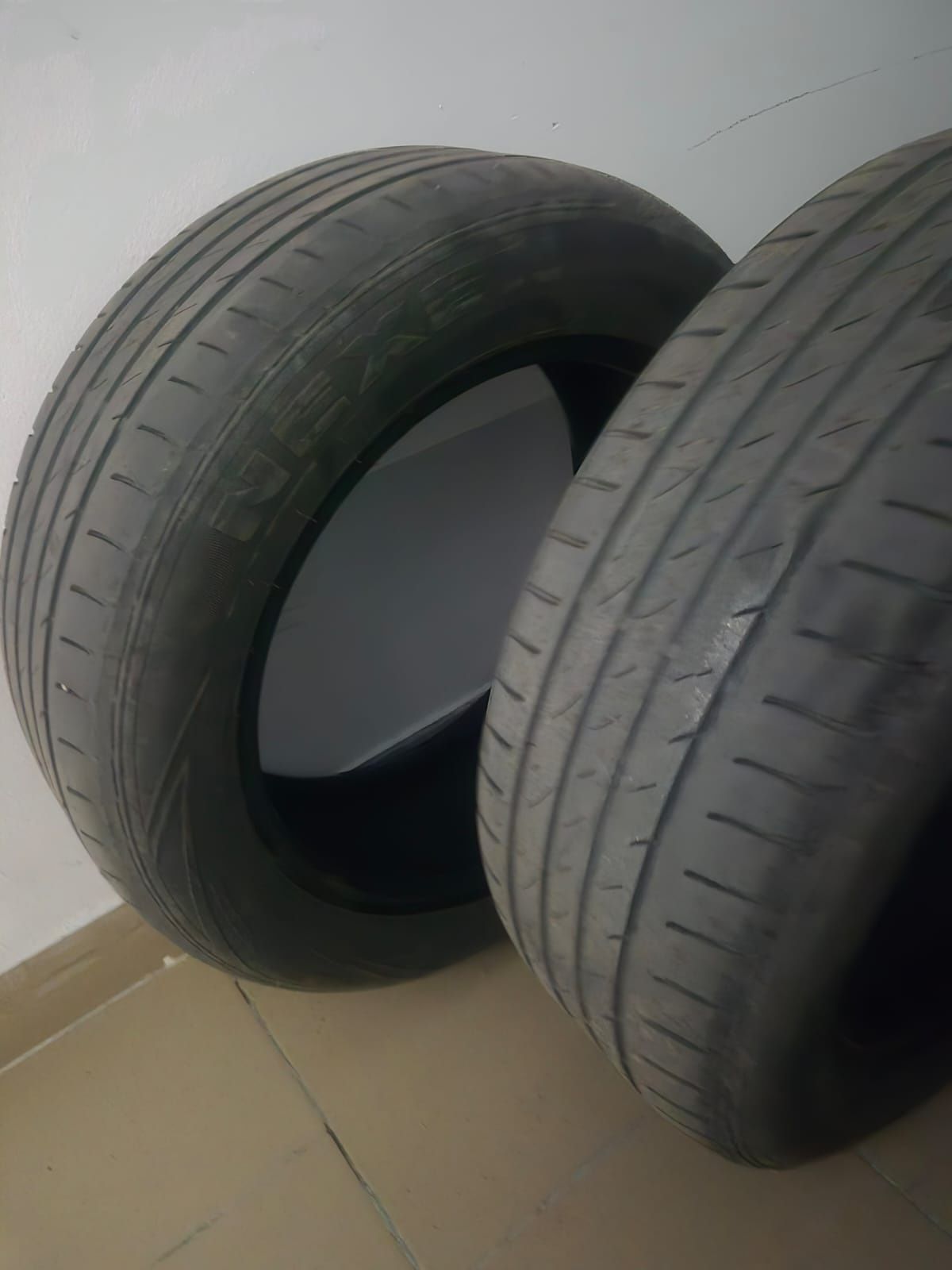 Продам летние шины "NEXEN" 215/55/17.