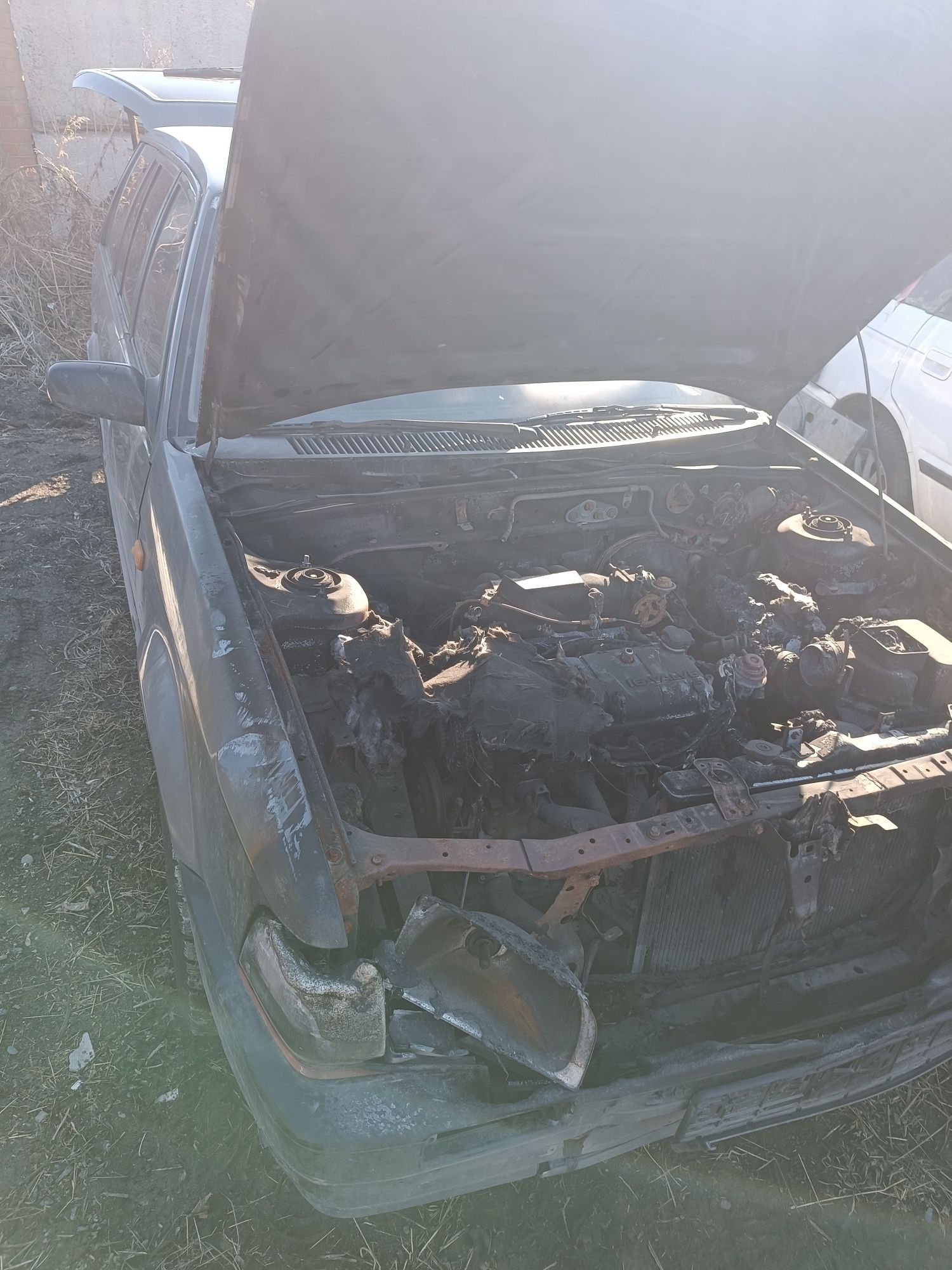Мазда 323 mazda по частям
