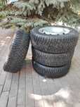 Комплект зимней шипованой резины Michelin X- Ice North 4 215/65 R16