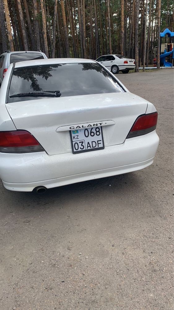 Продам машину Mitsubishi Galant 1996 года