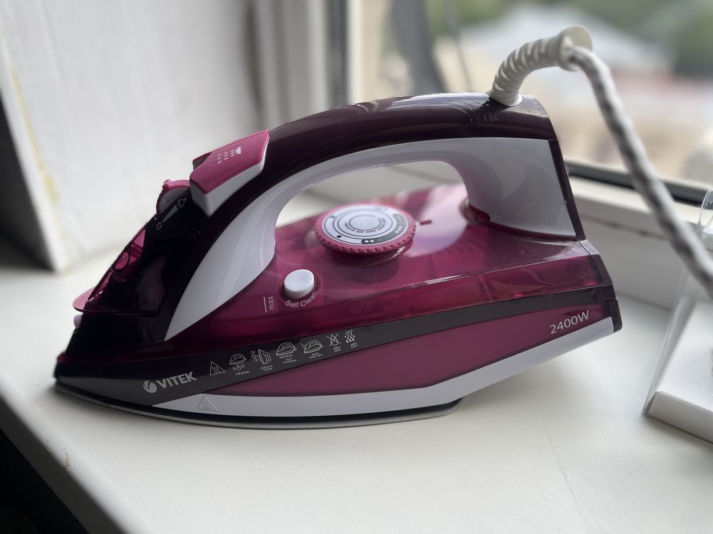 СРОЧНО продам утюг vitek