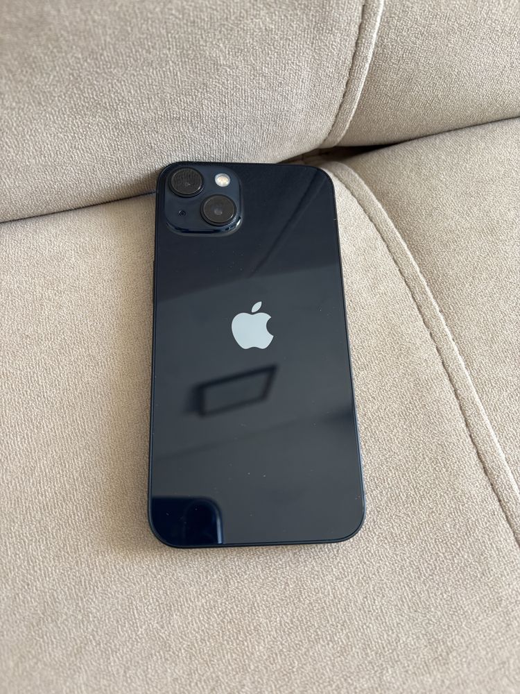 Продам IPHONE 13