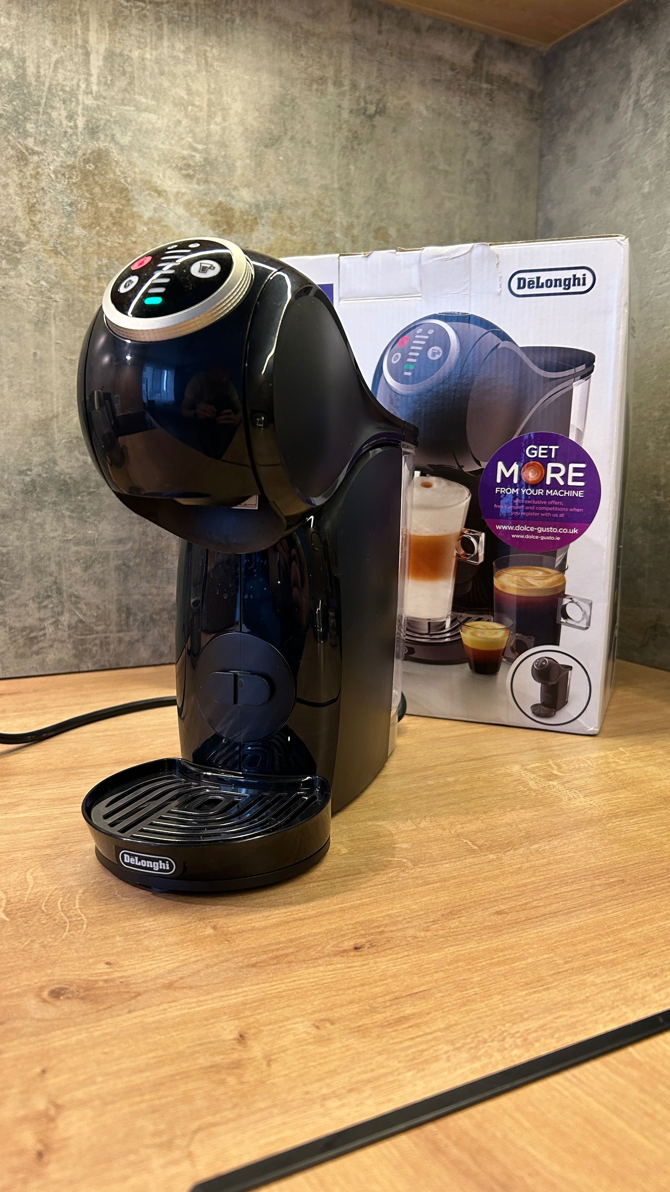 Кофемашина DeLonghi Dolce Gusto Genio S Plus