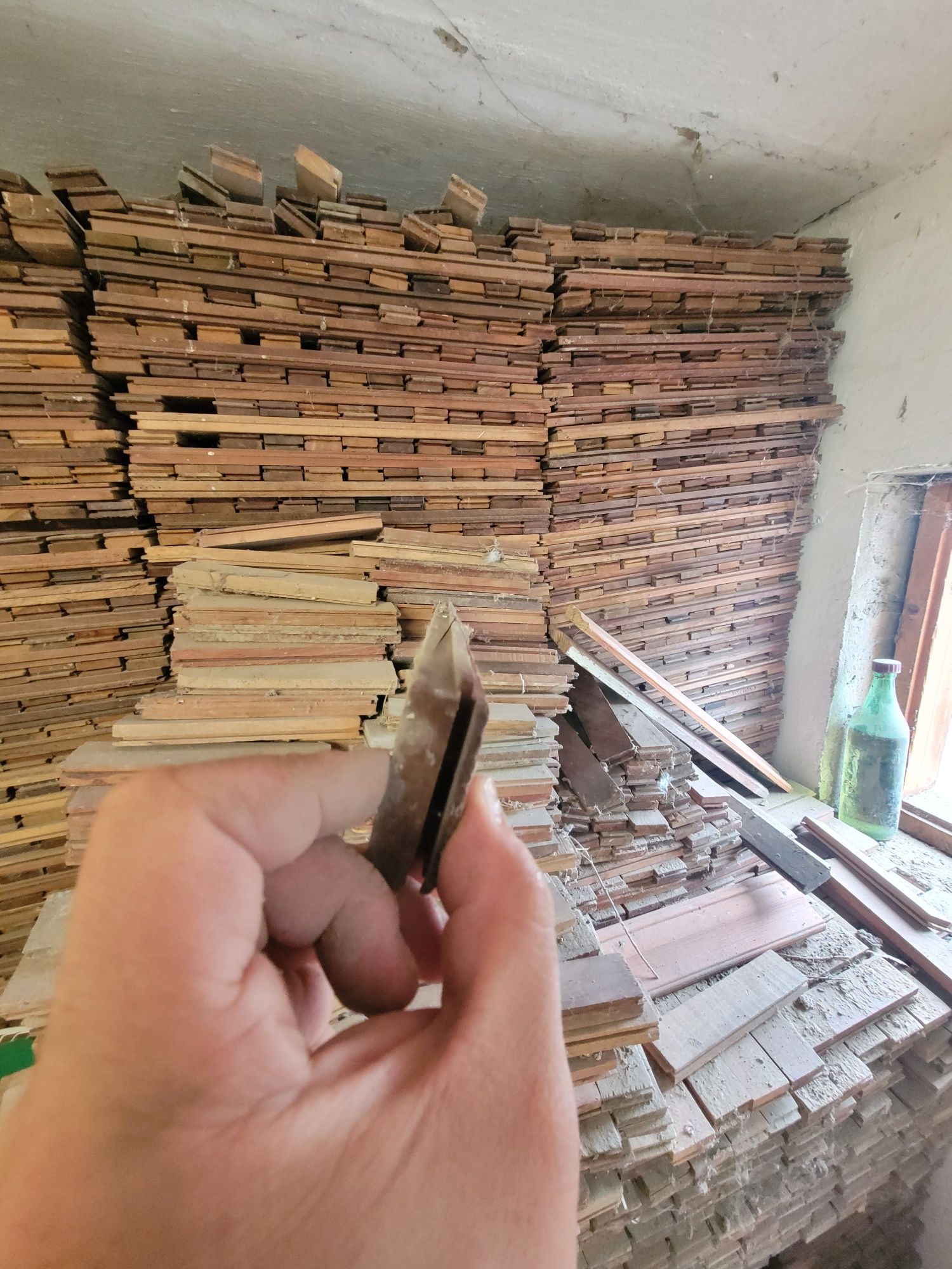 Продам паркет натуральное дерево
