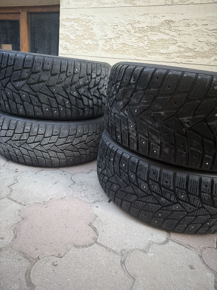 Продам зимнюю резину Dunlop