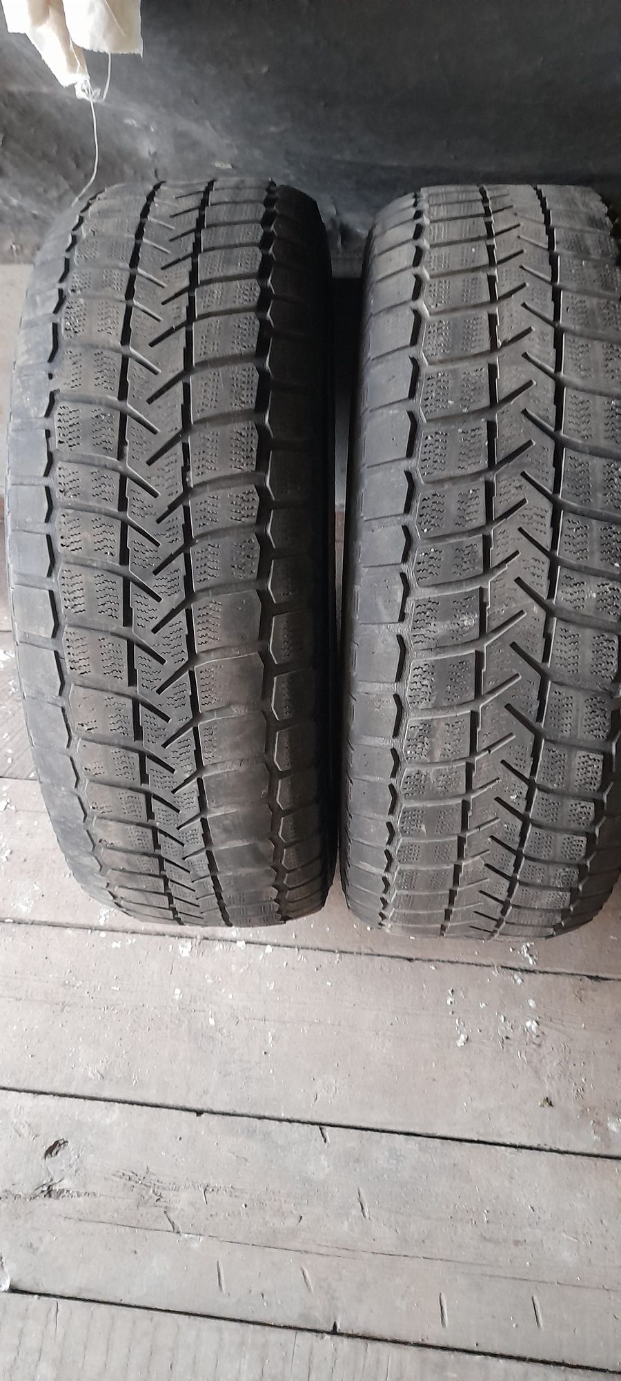 Продам  шины 265/65/17