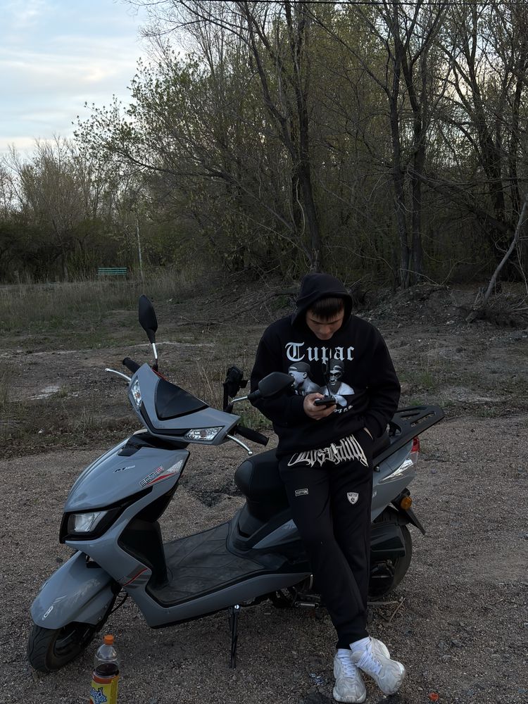 Продам мопед М8 150cc