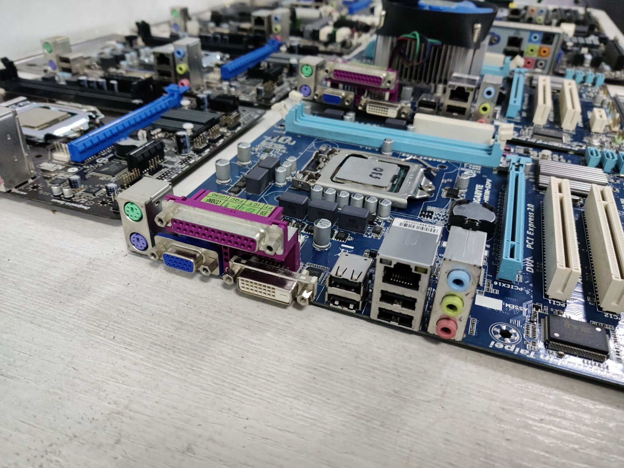 Материнские платы сокет 1155 Gigabyte H61M, MSI, ASRock. Комплект проц