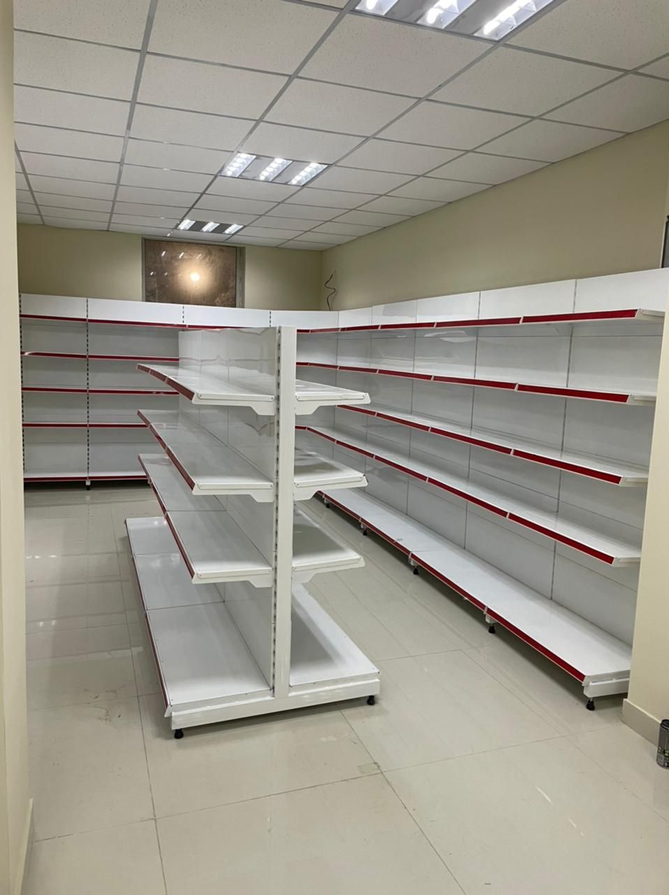 Стеллажи пристенные стеллажи островные овощные хлебные стеллажи Полки