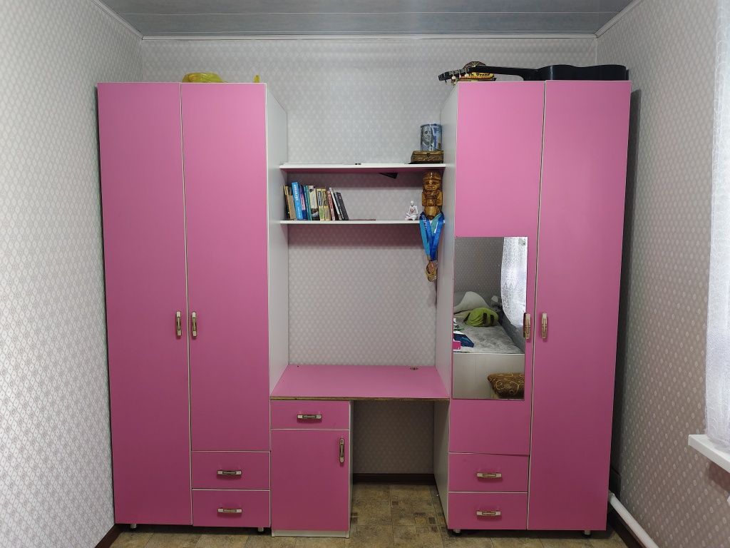 Продам шифонер с тримо