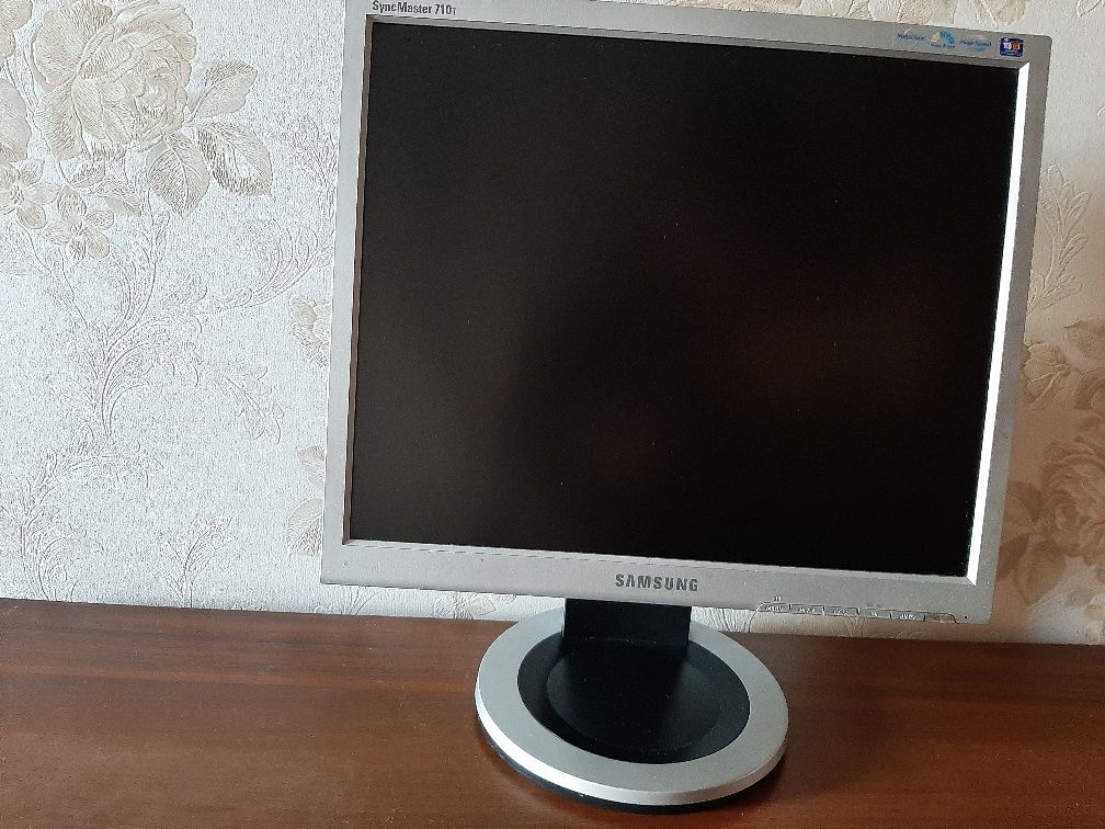Продам монитор Samsung