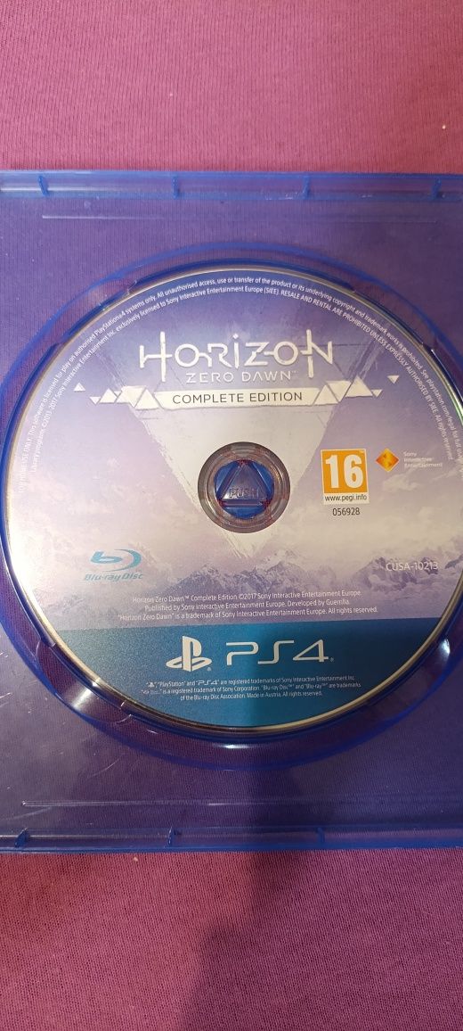 PlayStation 4 FAT  + 6 дисков