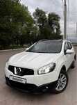Продам машину Nissan qashqai +2