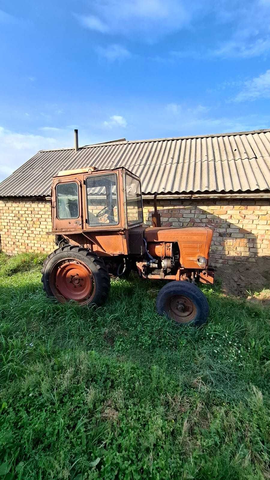 Продам трактор Т-25