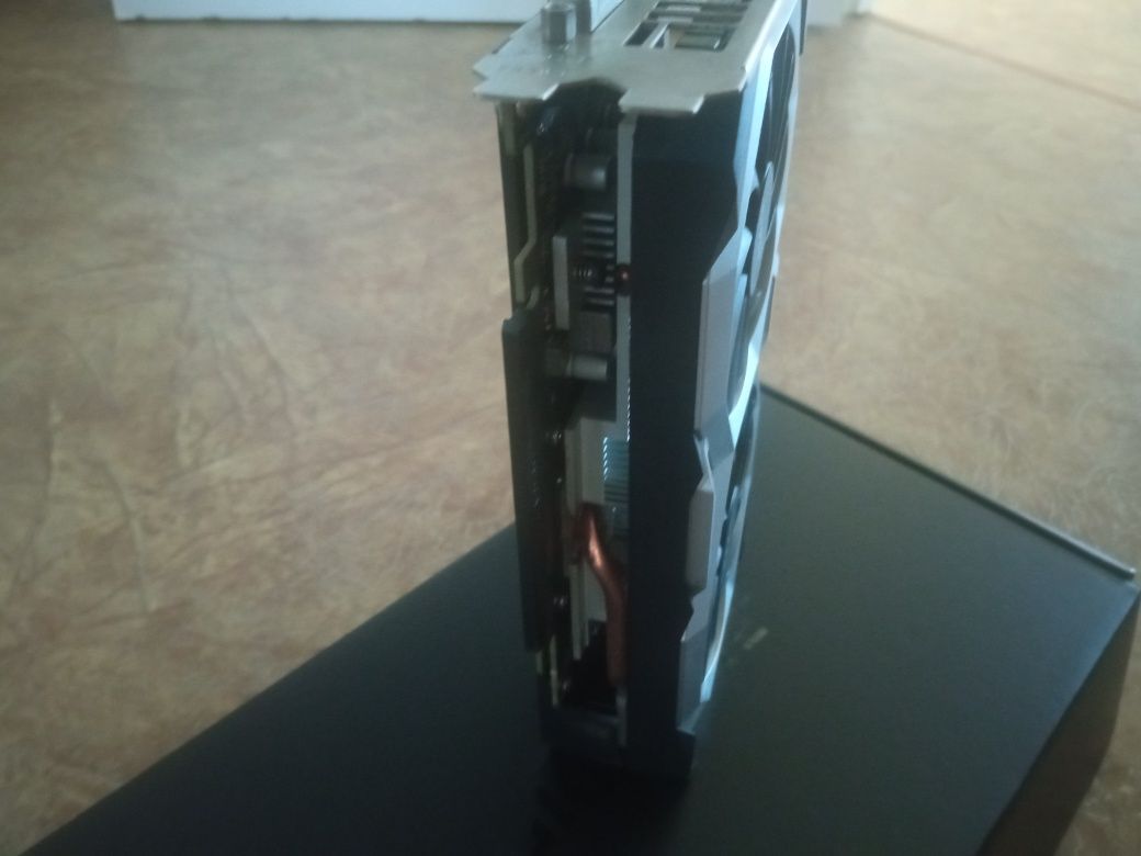 Продам видеокарту 1660 от MSI