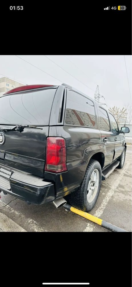 Продам машину Caddilac Escalade 2002