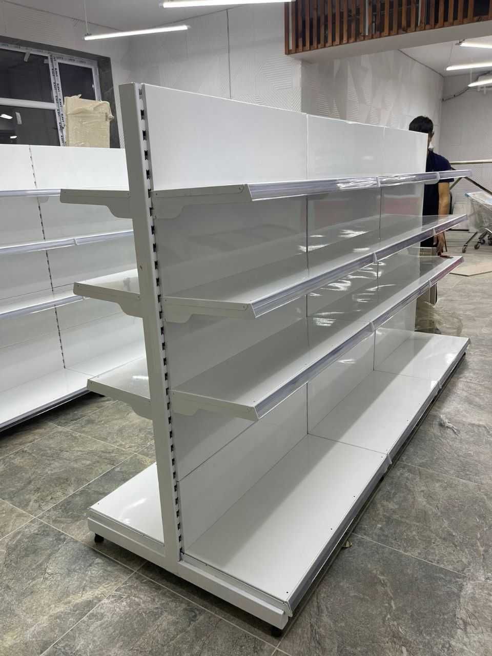 Полки торговое оборудование стеллажи островные для магазинов ветрины