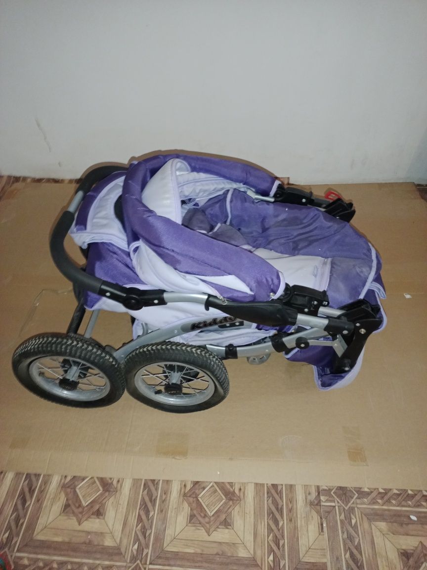 Продам коляску складной