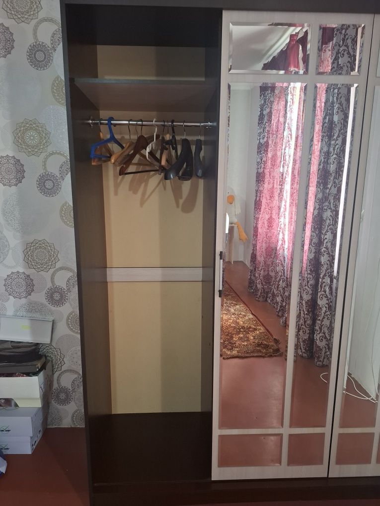 Шкаф купе продам б.у
