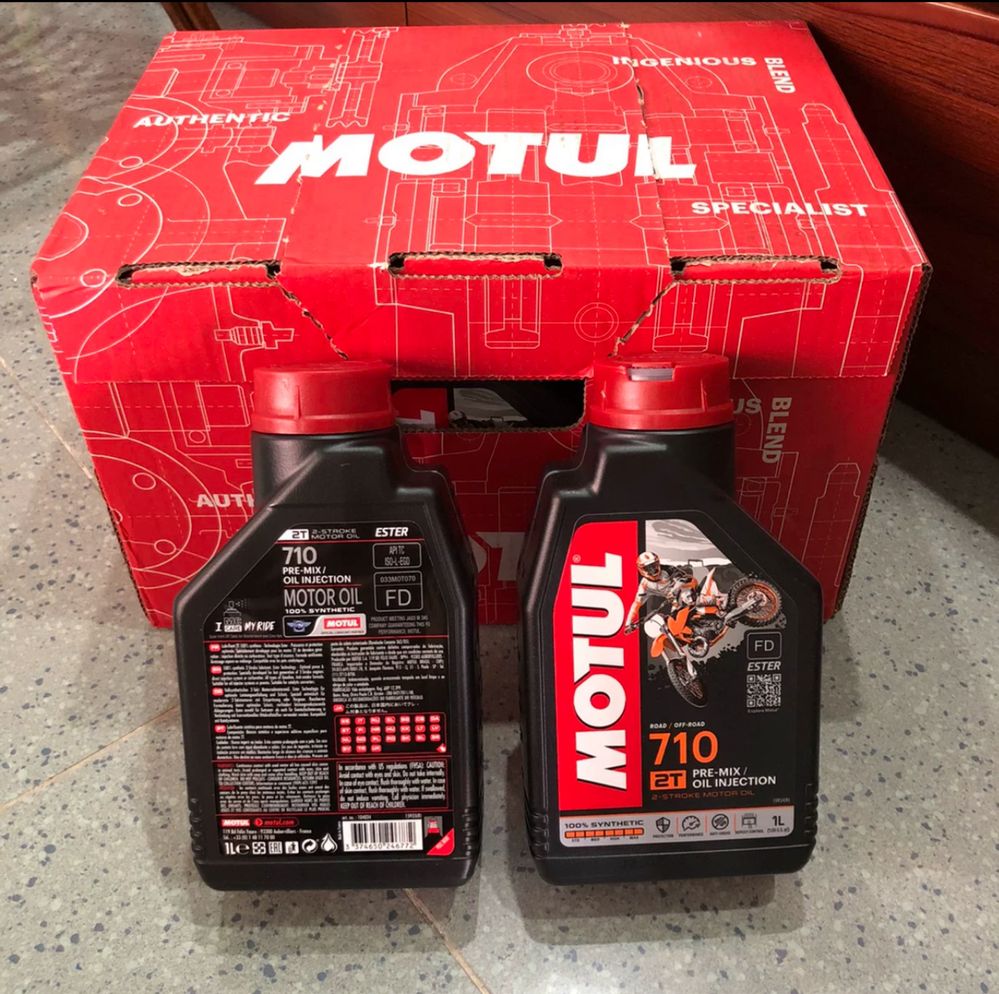 Фирменное 2-Тактное Масло для Мототехники от бренда MOTUL. Синтетика!