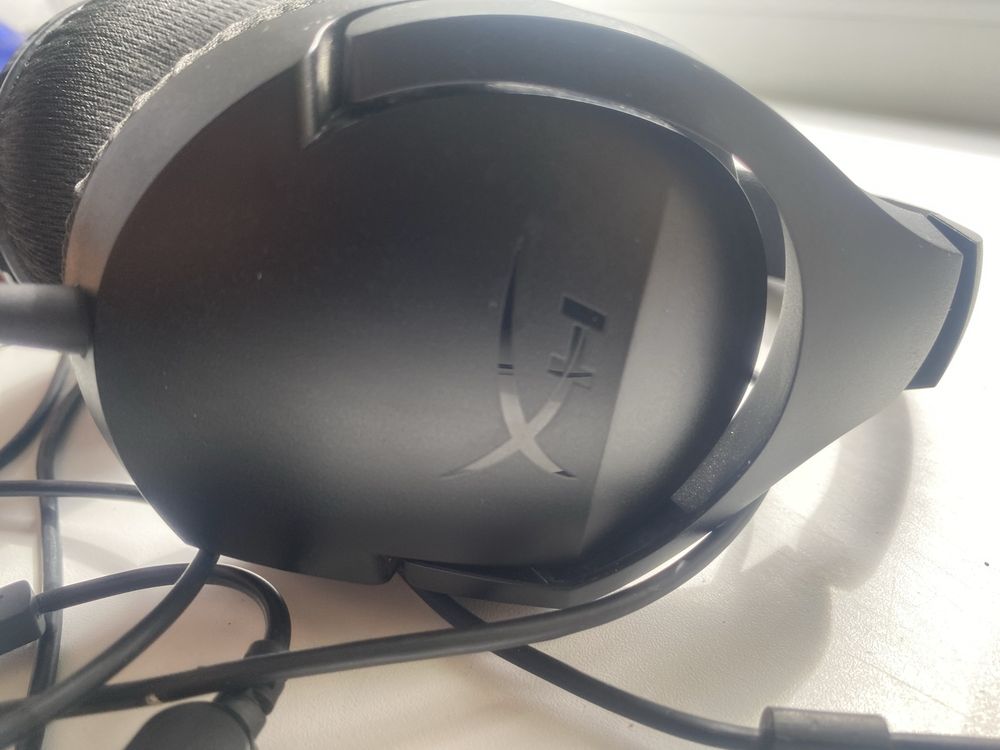 Продам наушники hyperX