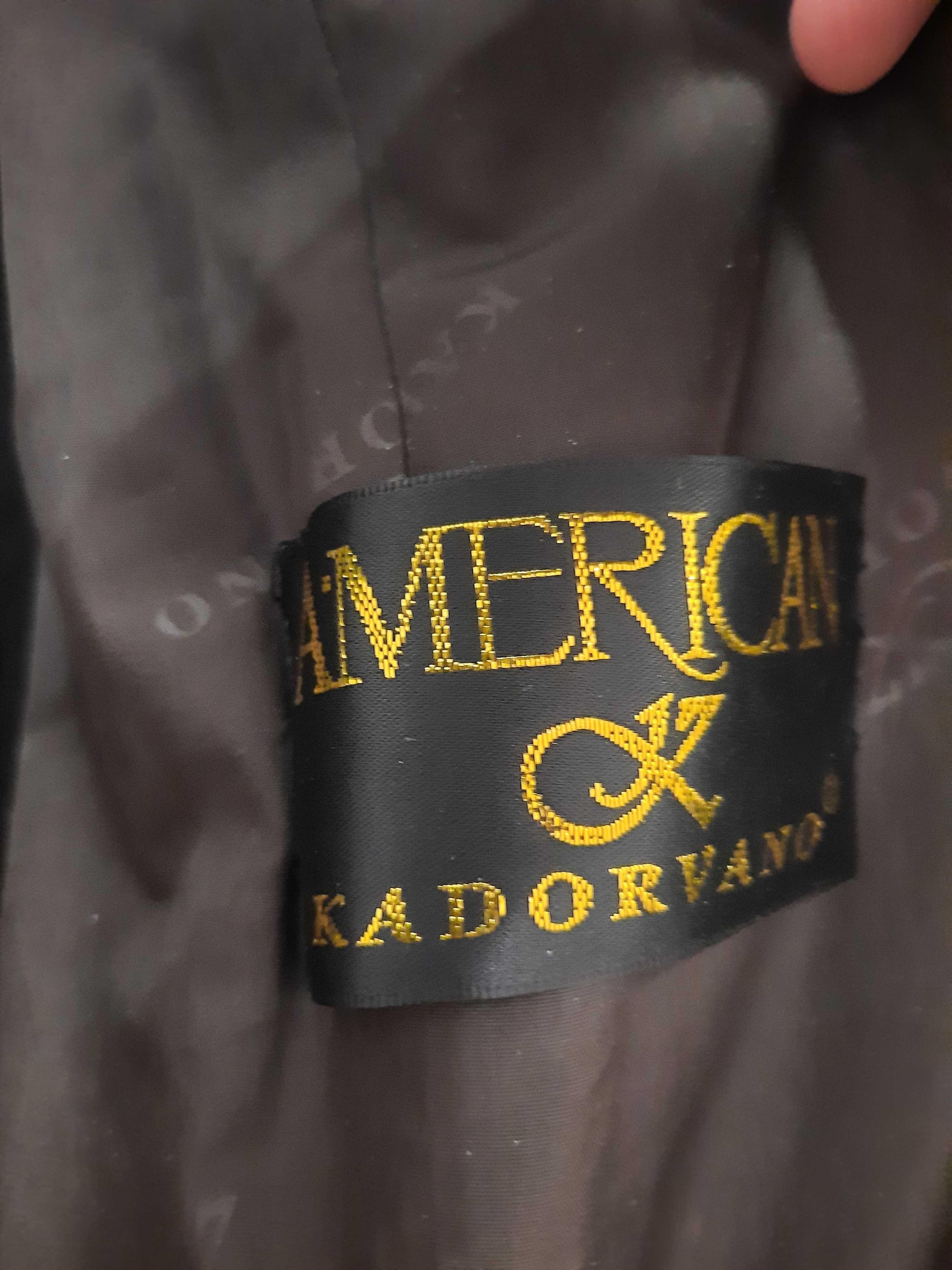 Продам женскую шубу норковую.