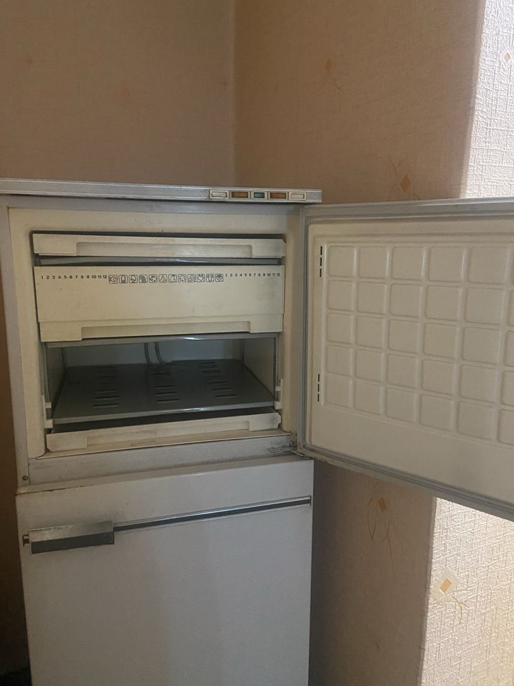 Продам холодильник б/у