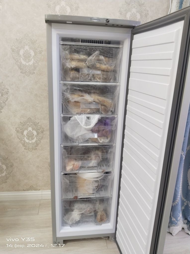 Продаются  морозилка ,