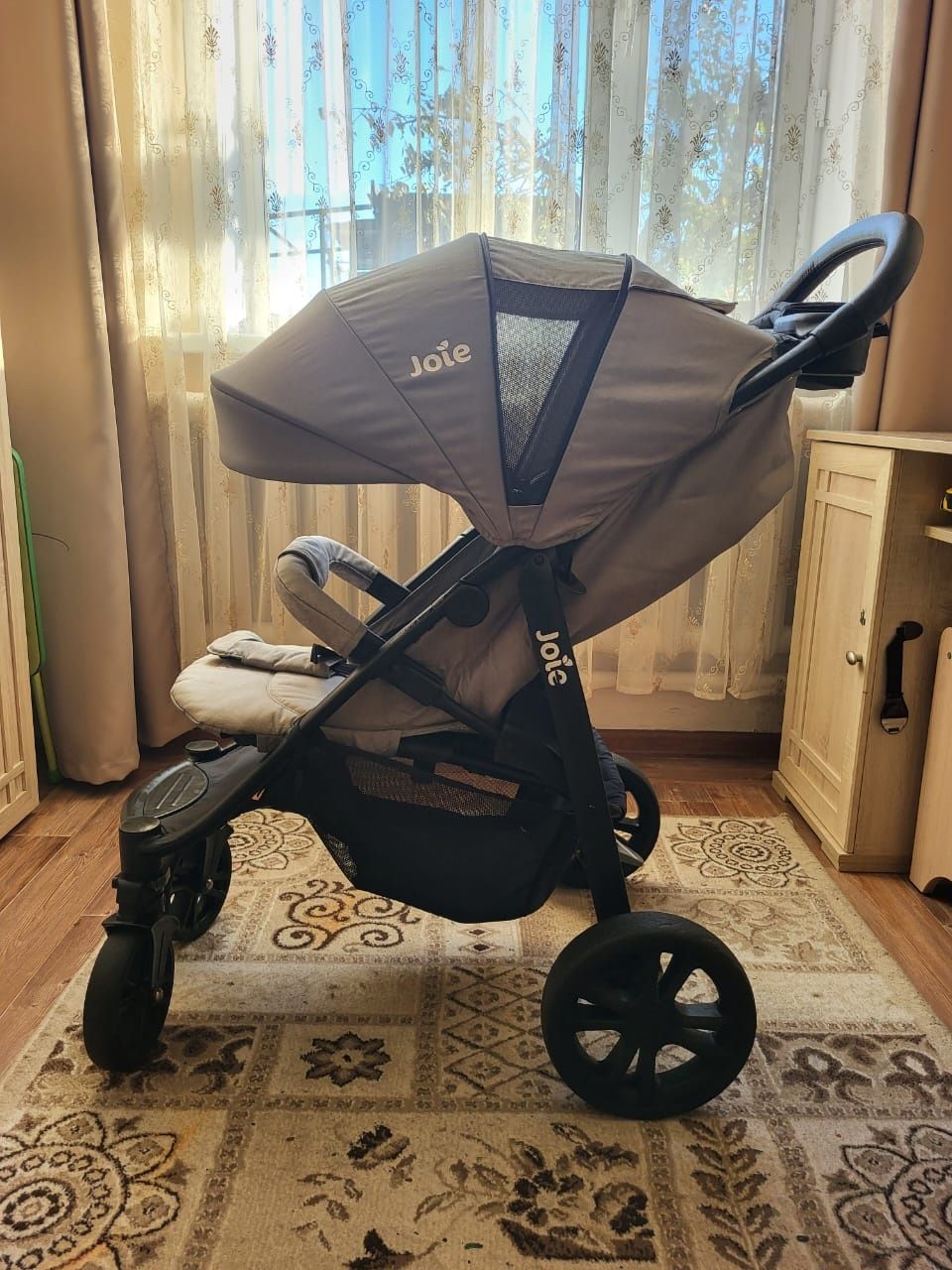 Продам детскую коляску