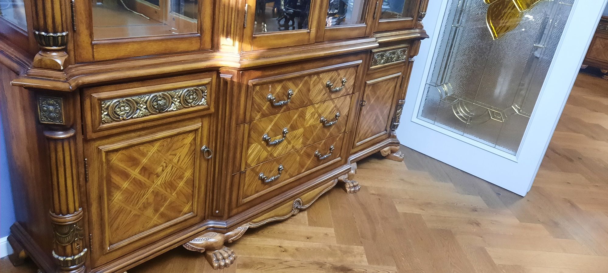 Продам стенку для зала + тумба с зеркалом.