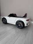 Автомобиль BENTLEY