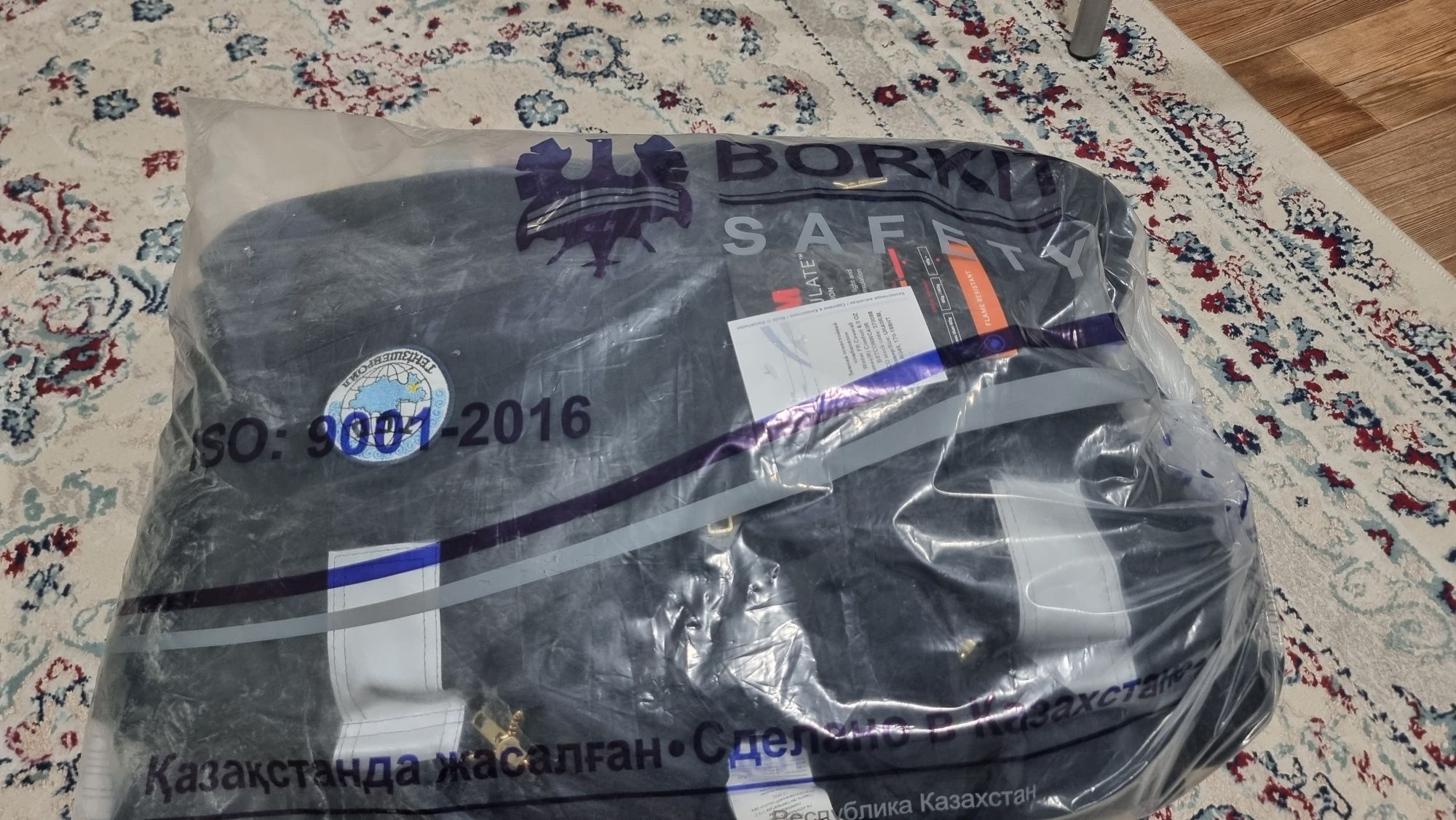Продам спец одежда