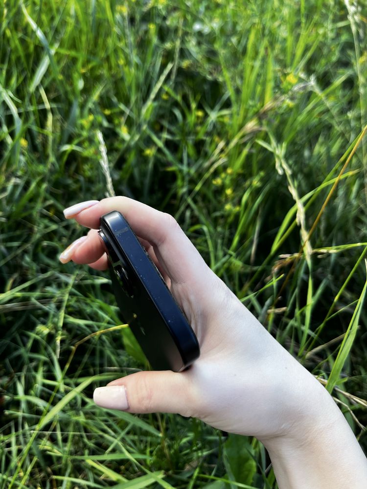 iPhone 15 в идеальном состоянии