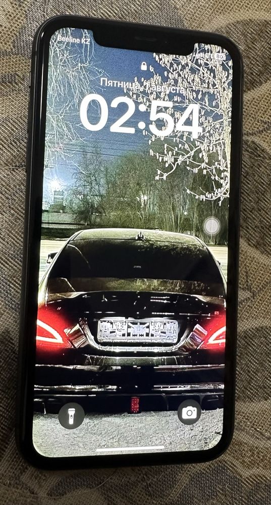 iPhone 11 , 128 , 74%